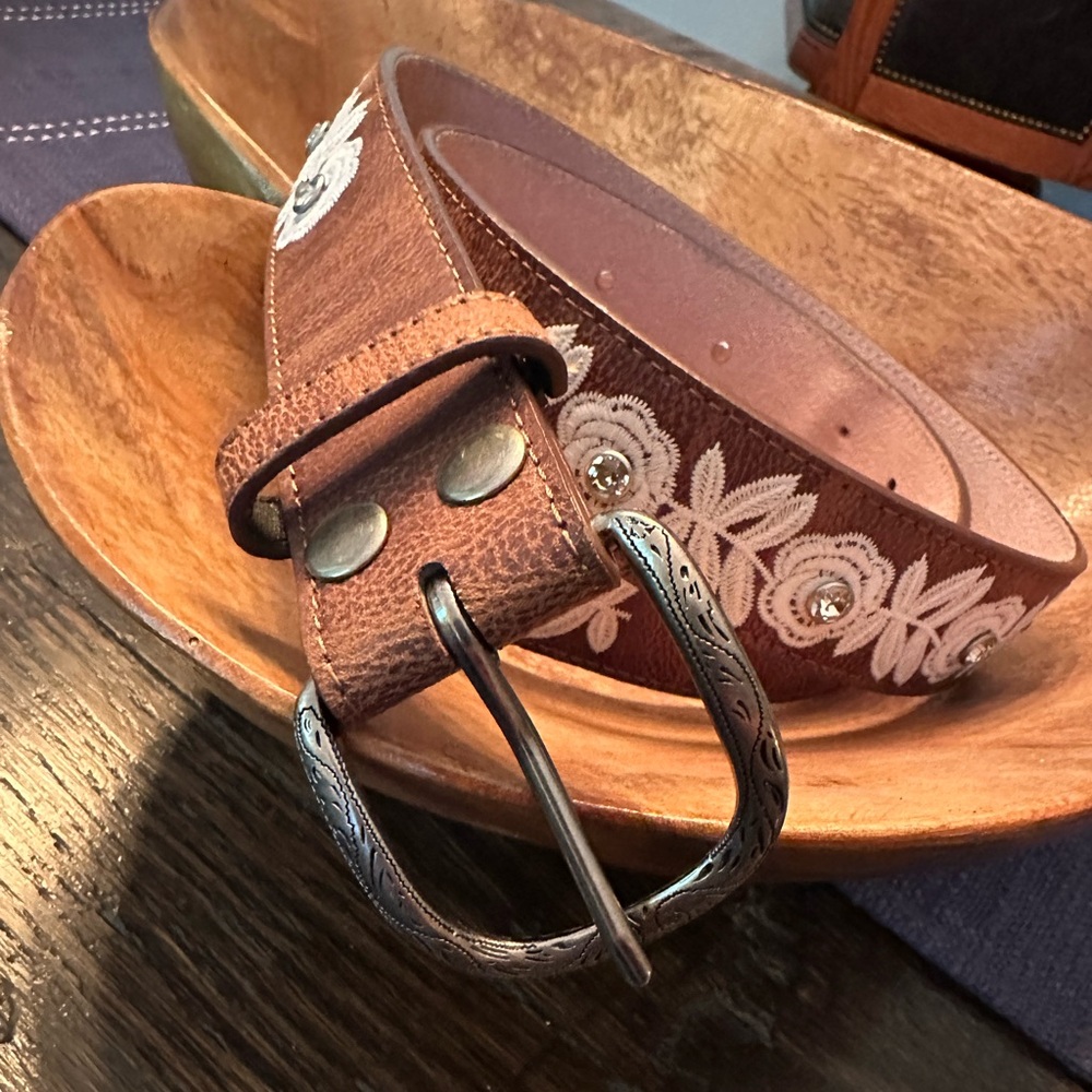 Like-new Leather Belt